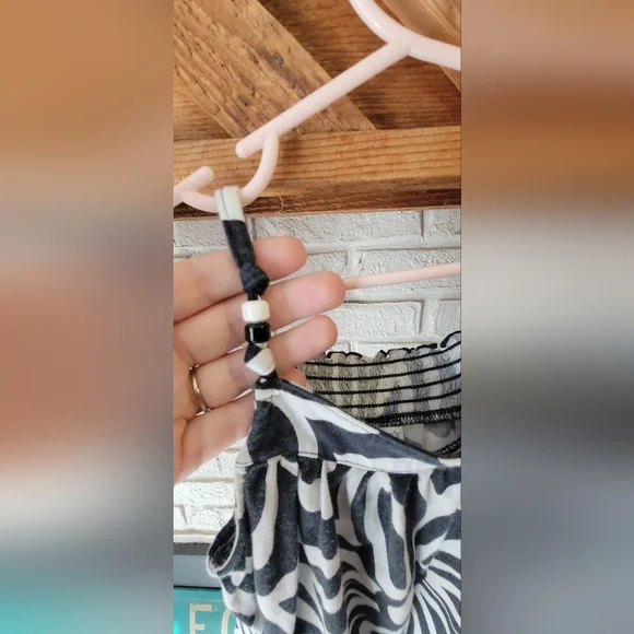 Old Navy Carters  Girls Summer Tank Tops Stripes 2 For 1 Size 6/7 - Picture 8 of 9